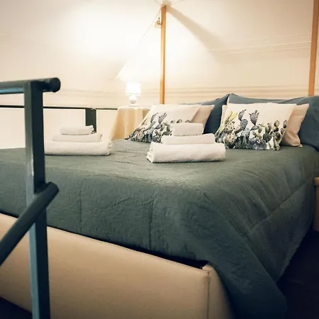 Apartment Manzoni House - By In The Ct *