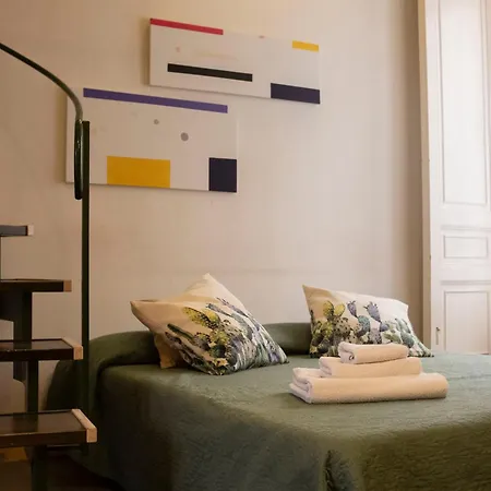 Apartment Manzoni House - By In The Ct