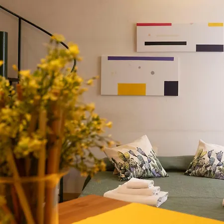 Manzoni House - By In The Ct Catania
